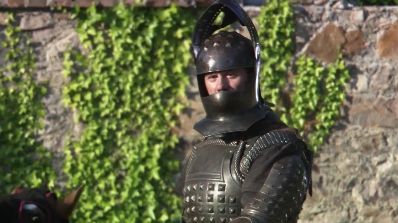 His Majesty makes the challenge a la guerre