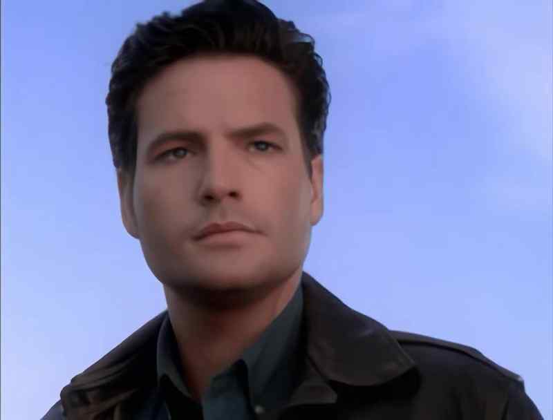 His name is Darien Lambert