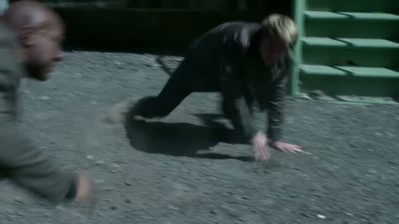 Hit her again!