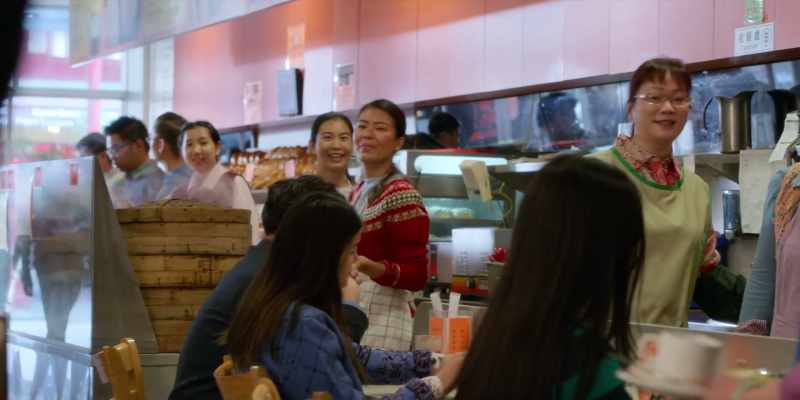 Hmm. Hello! [speaking Cantonese]
