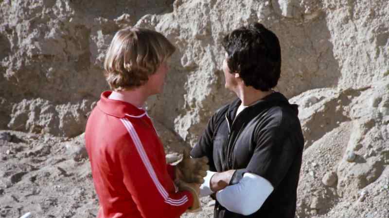 Hold it! Hold it! You'll tear something loose