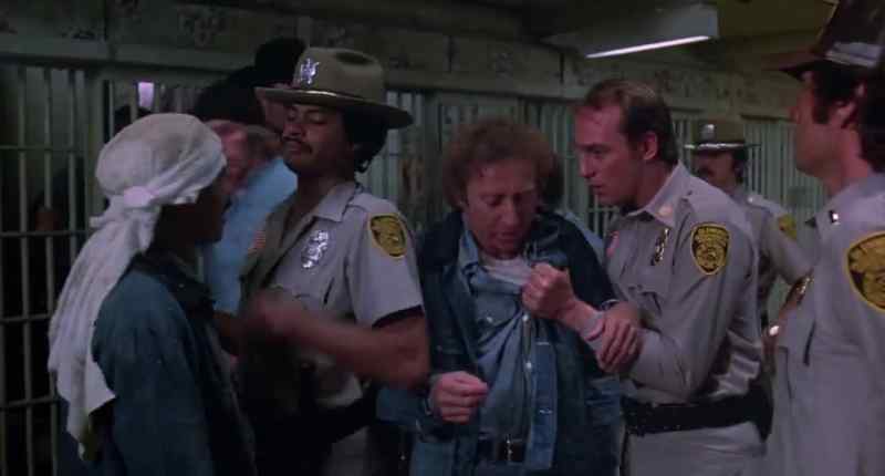 Hold it. Now don't you see the white line here?