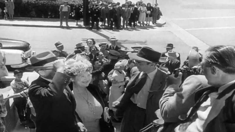 Hold it now Thanks a lot