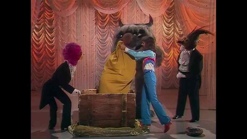 Hold on to the sack. Way up high
