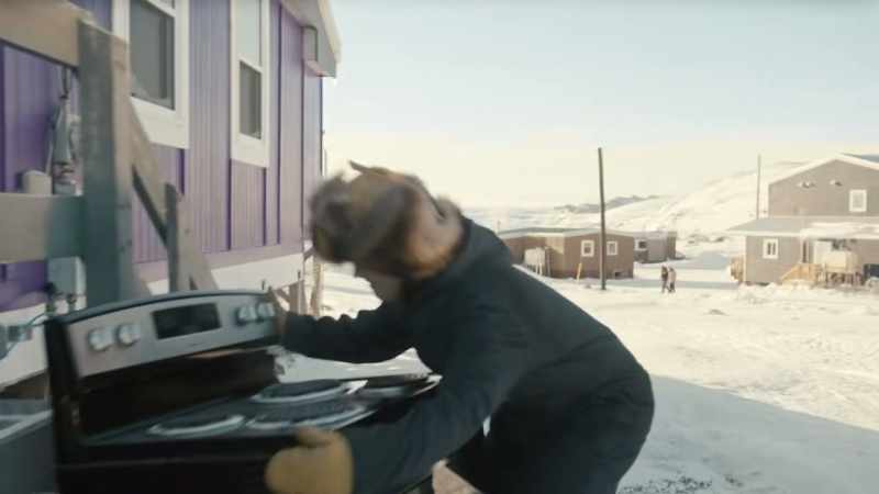 �� hold it up ♪