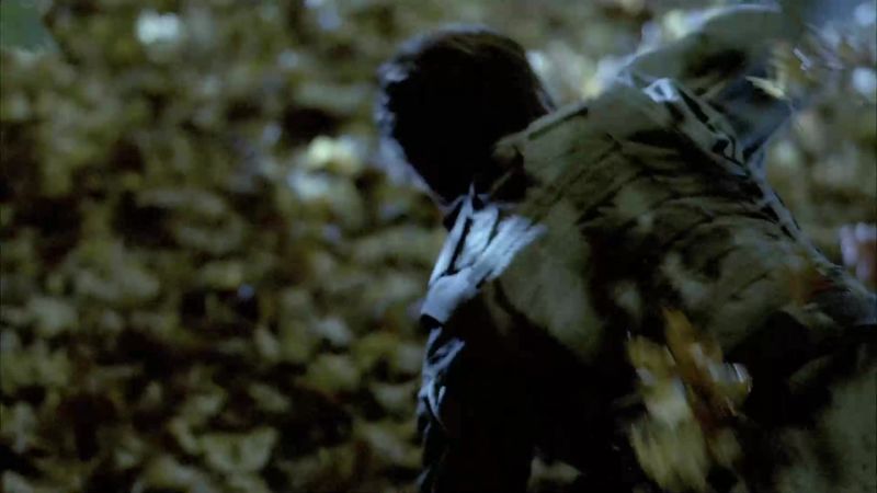 >> HOLD YOUR FIRE!