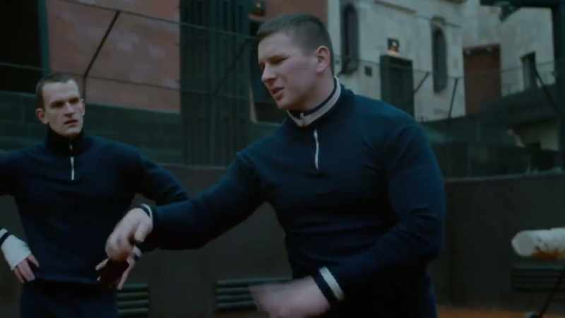 Holding your knife like this, that's just nonsense