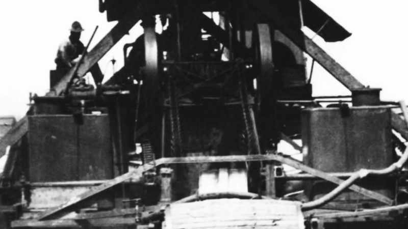 � Holt's steam tractor could do the work