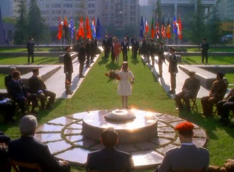 Honour guard, attention