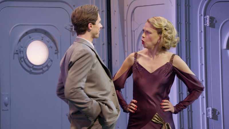 Hope harcourt? The debutante?