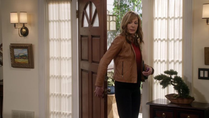 Hope I'm walking into the right fancy house