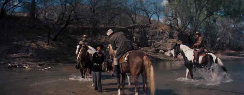 Horse slipped, no? - Which way, do you think?