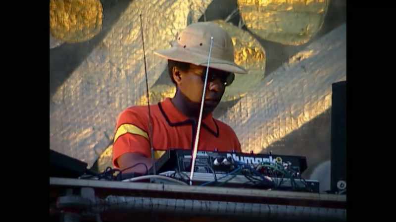[house music playing]
