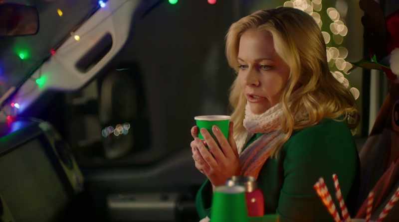 �� How about a brand-new sweater? ♪