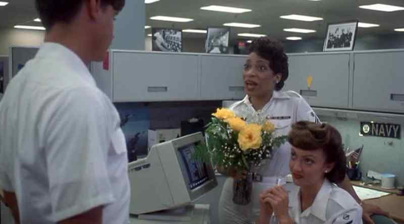 How about lunch later? -Hey, Eddie