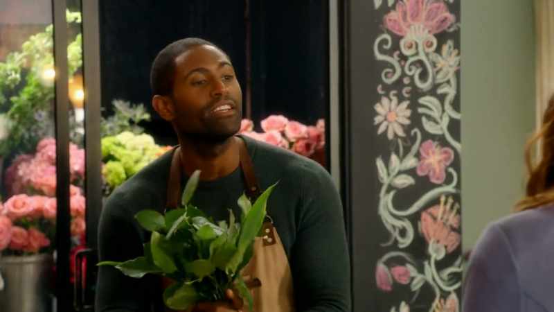 How about we start with a foundation of cream roses?