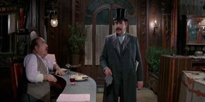 How are the phantoms? - Not before midnight, Signor expert