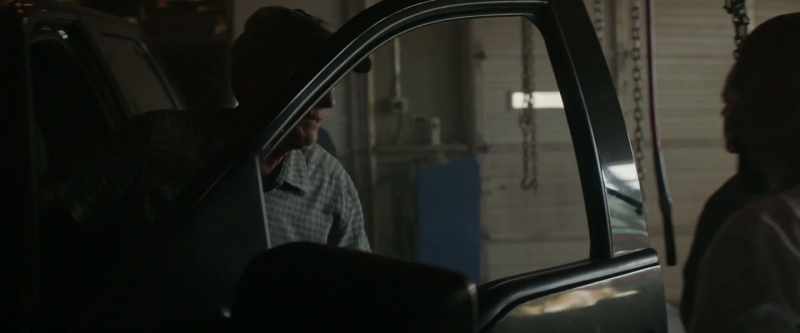 How do, how do, how do. - Bienvenidos, señor Earl. Welcome back