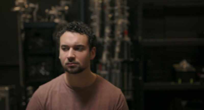 How do I get into this character?