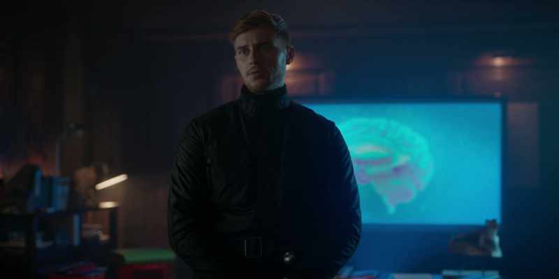 How does a Moroi become a Strigoi again?