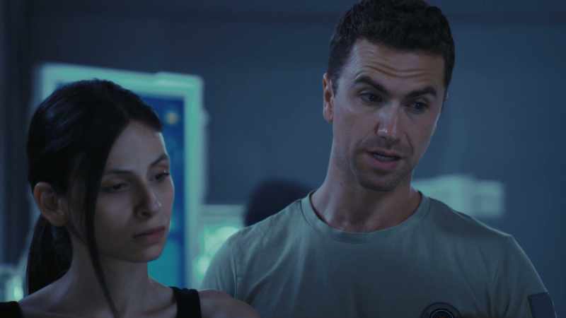 How does Lane make a call from the sector of a ship