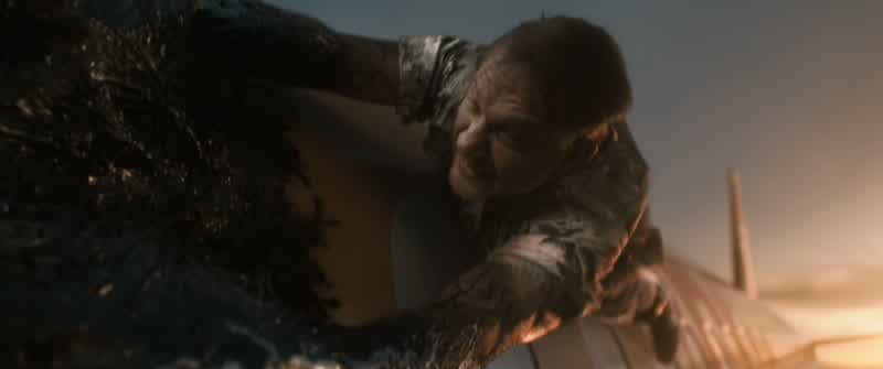 How does Tom Cruise do thisHe doesn't whine like a little bitch
