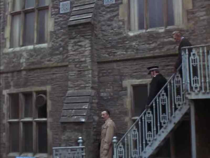 How long will it take us to get there, Inspector?