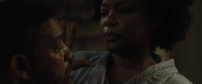 How many fingers am I holding up?