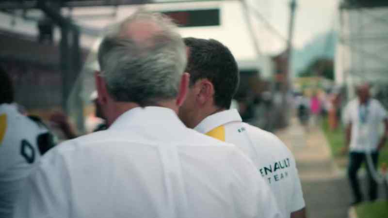 How many laps to go? - Two more laps