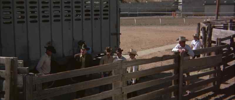 Howdy, men. - Howdy, Buck