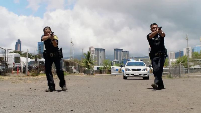 HPD. Come out with your hands up!