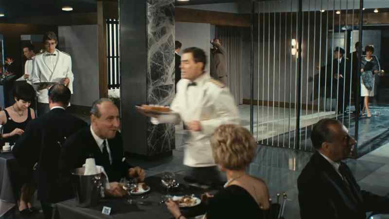 Hulot, find the architect