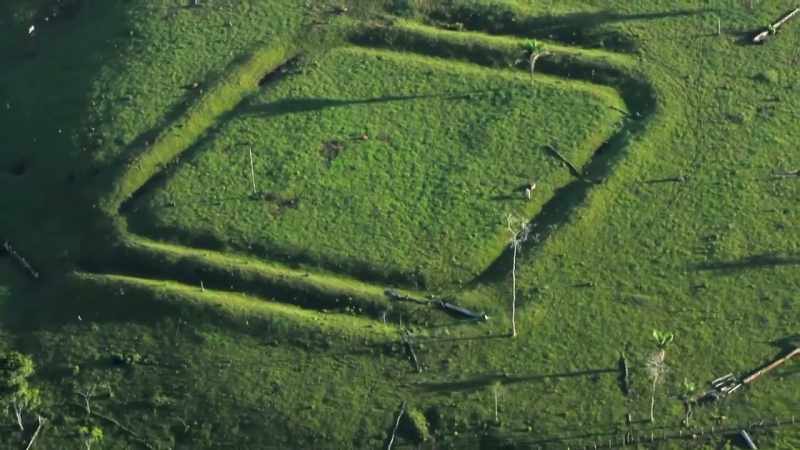 HUNDREDS OF HUGE GEOMETRIC PATTERNS NEVER SEEN BEFORE