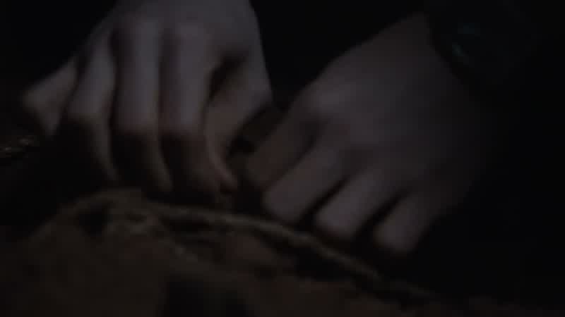 Hurry. - I'm trying