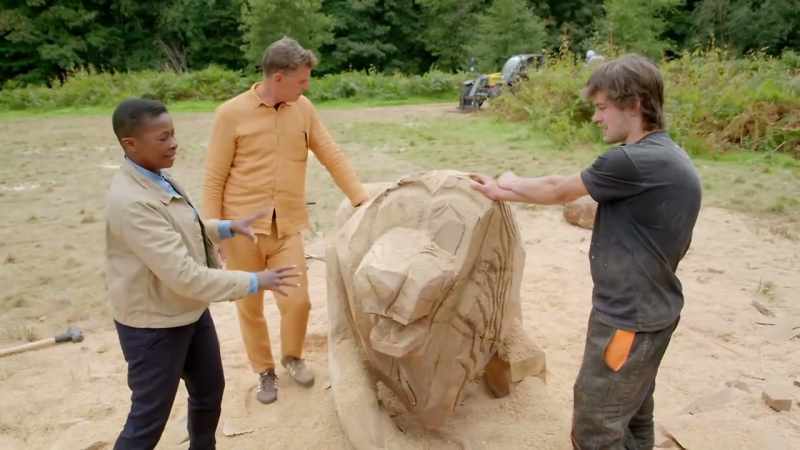 I am looking at the front of this lion and thinking