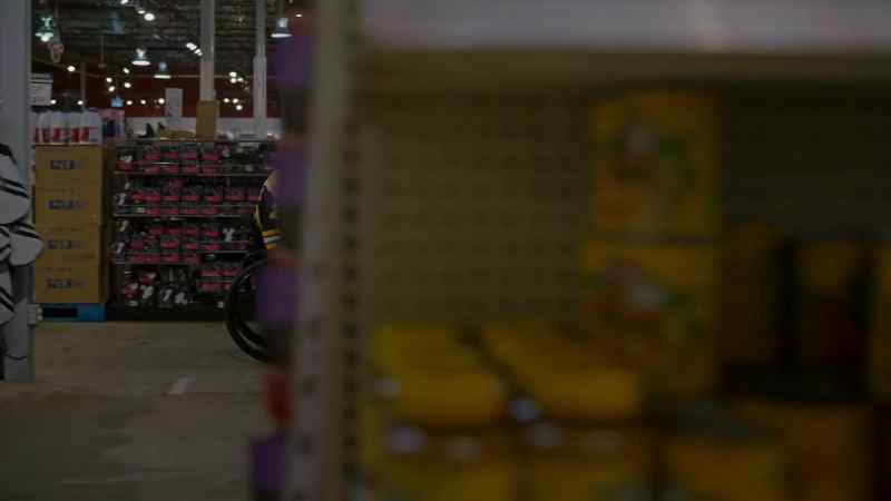 Attention, Halpert's shoppers
