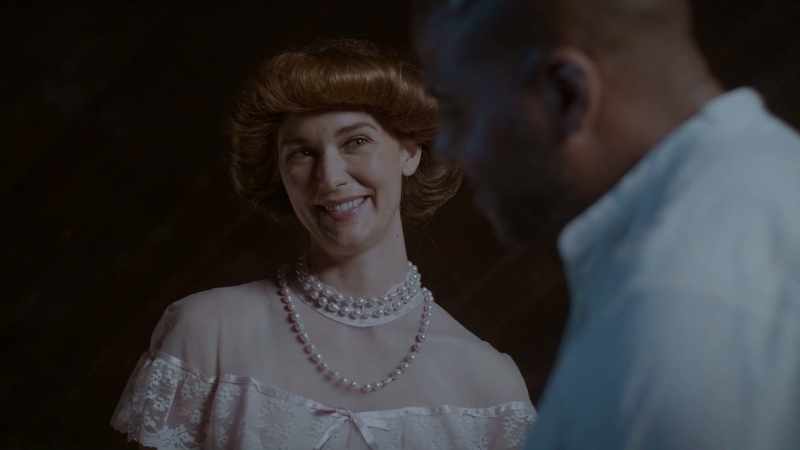 I baked you a pie. - I appreciate it