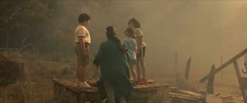 I can do it. You two, get Aunty Prue in the mine shaft!