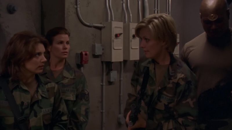 I can take her from here now Captain. - No, sir, it's okay