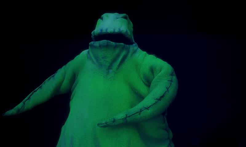 Release me now or you must face the dire consequencesThe children are expecting me So please come to your sensesYou're jokin' you're jokin' I can't believe my earsWould someone shut this fella up I'm