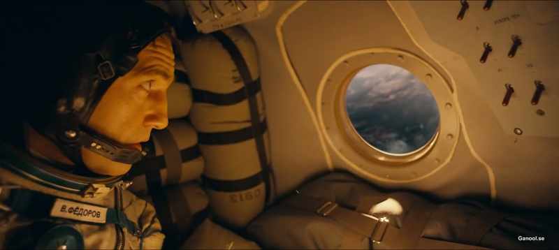 I can't see it yet. - It's still in the Earth's shadow