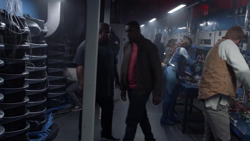 I can't work in here, man