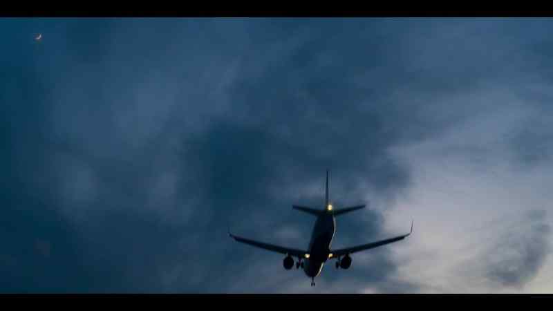 Cathay Pacific pilot reported seeing large solid debris