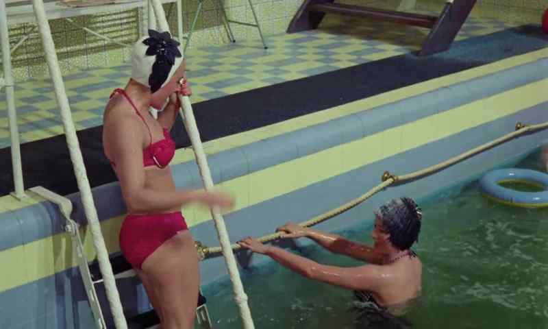 I could never do that. - Oh, it's easy. Watch