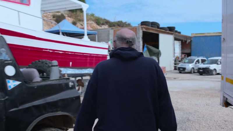 I decided to sell the Gamar, because it was pointless to keep my boat