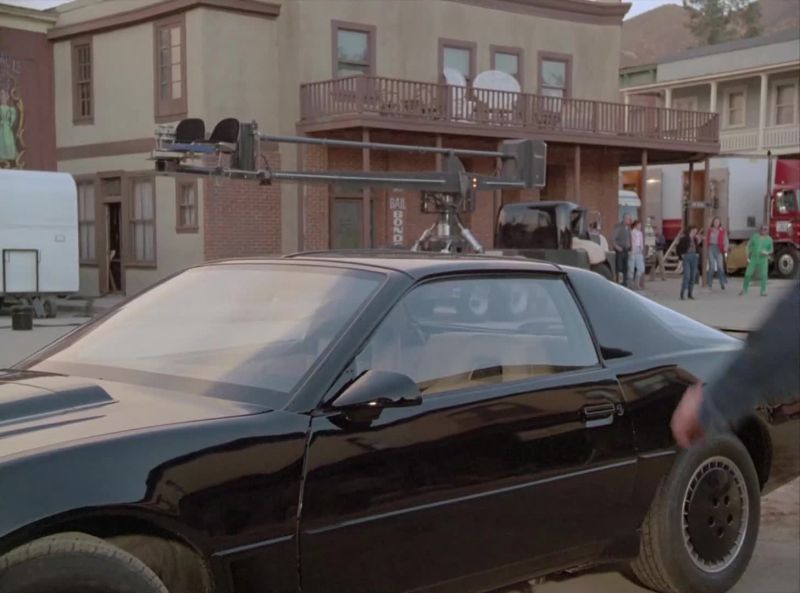 I didn't cue a black car