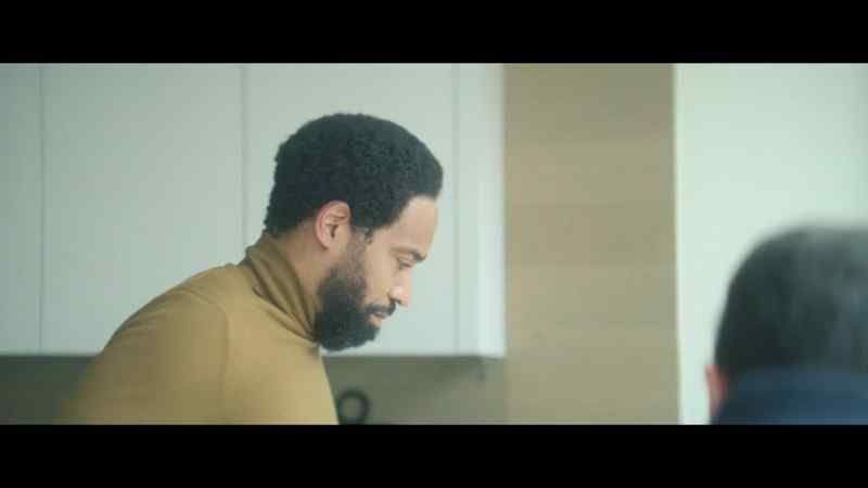 Does she know you found me? - No