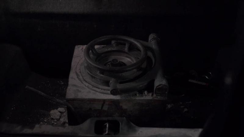 I don't believe this. - It's an old Sargent safe