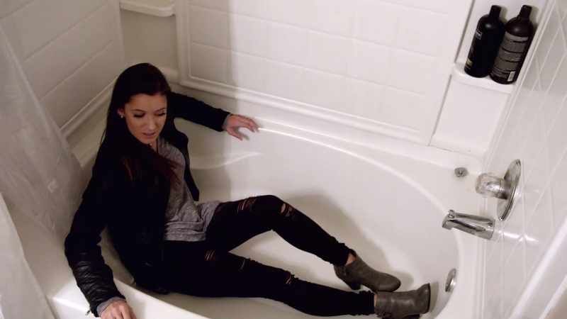 I don't know if I'd sit down in there. - What did you do to the bathtub?