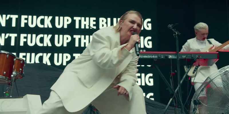 �� I don't know shit... ♪